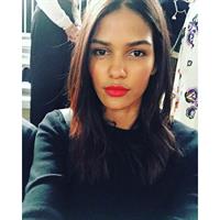 Cris Urena taking a selfie