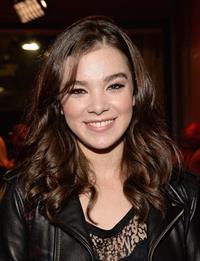 Hailee Steinfeld