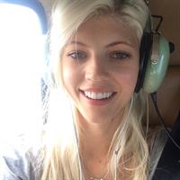 Devon Windsor taking a selfie