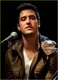 Logan Henderson