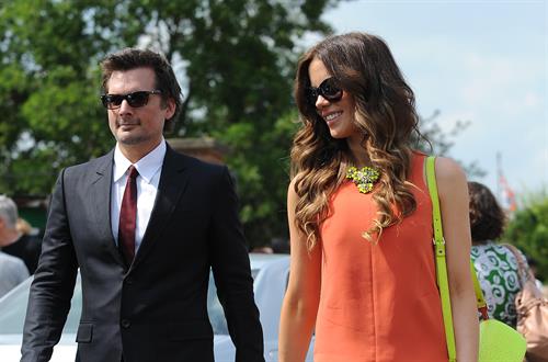 Kate Beckinsale Richard Beckinsale plaque unveiled at College House Junior School in Nottingham July 17-2013 