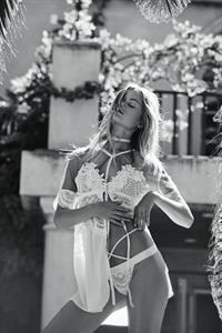 Frida Aasen in lingerie