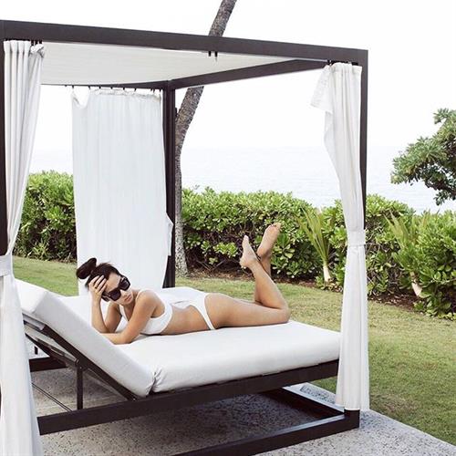 Xanetia Unnarae in a bikini