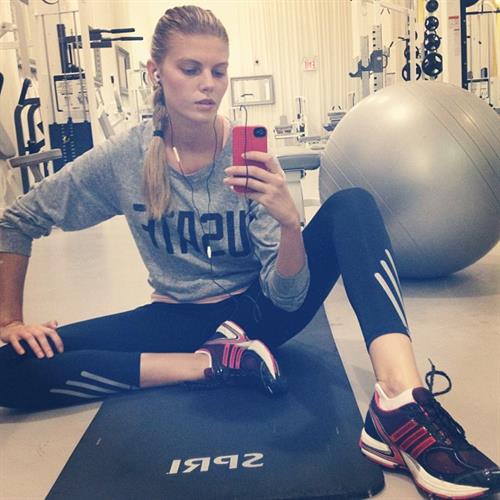Maryna Linchuk taking a selfie