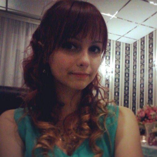 Denika Kiomi taking a selfie