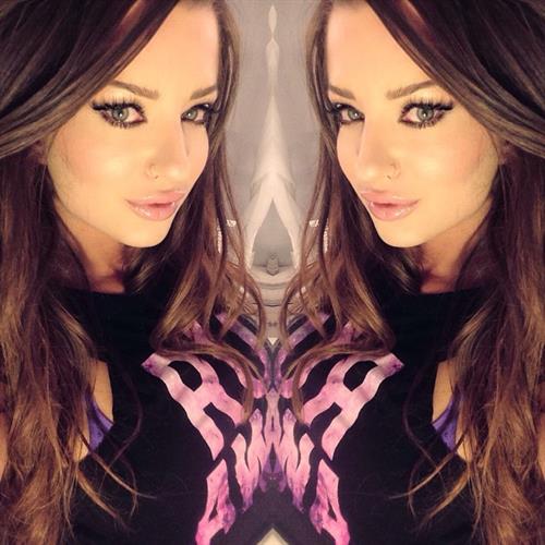 Sheala Foster taking a selfie