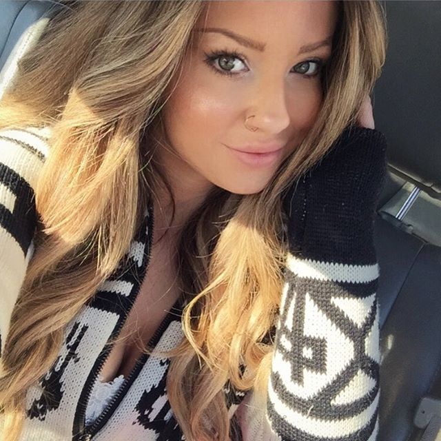 Sheala Foster taking a selfie