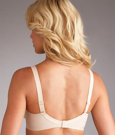 Chelsea Salmon in lingerie