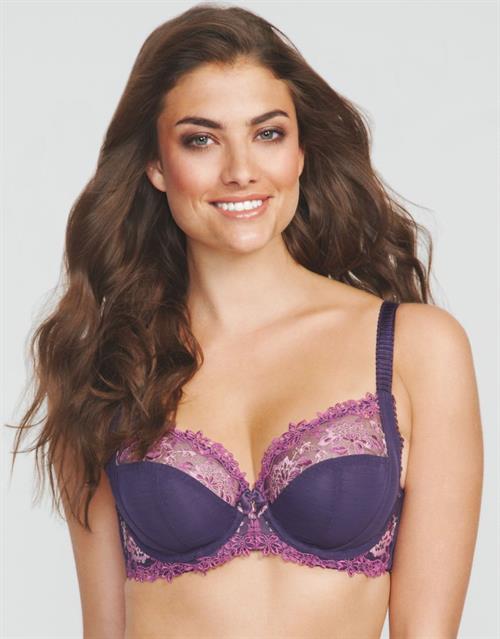 Lauren Mellor in lingerie