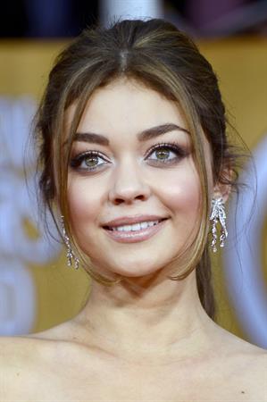 Sarah Hyland at the Screen Actors Guild Awards wearing a purple dress