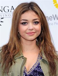 Sarah Hyland at the 2013 Lakers Casino Night in LA March 10, 2013