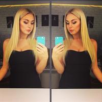 Katarina Pudar taking a selfie