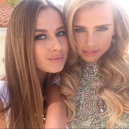 Tegan Martin taking a selfie