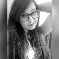 Veronica Rangel taking a selfie