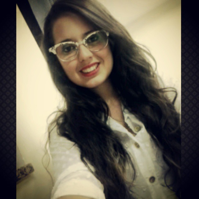 Veronica Rangel taking a selfie