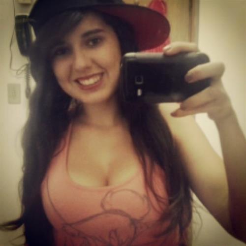 Veronica Rangel taking a selfie