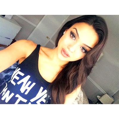 Lisa Ramos taking a selfie