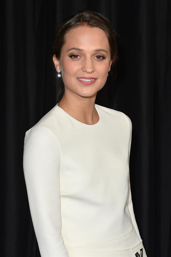 Alicia Vikander