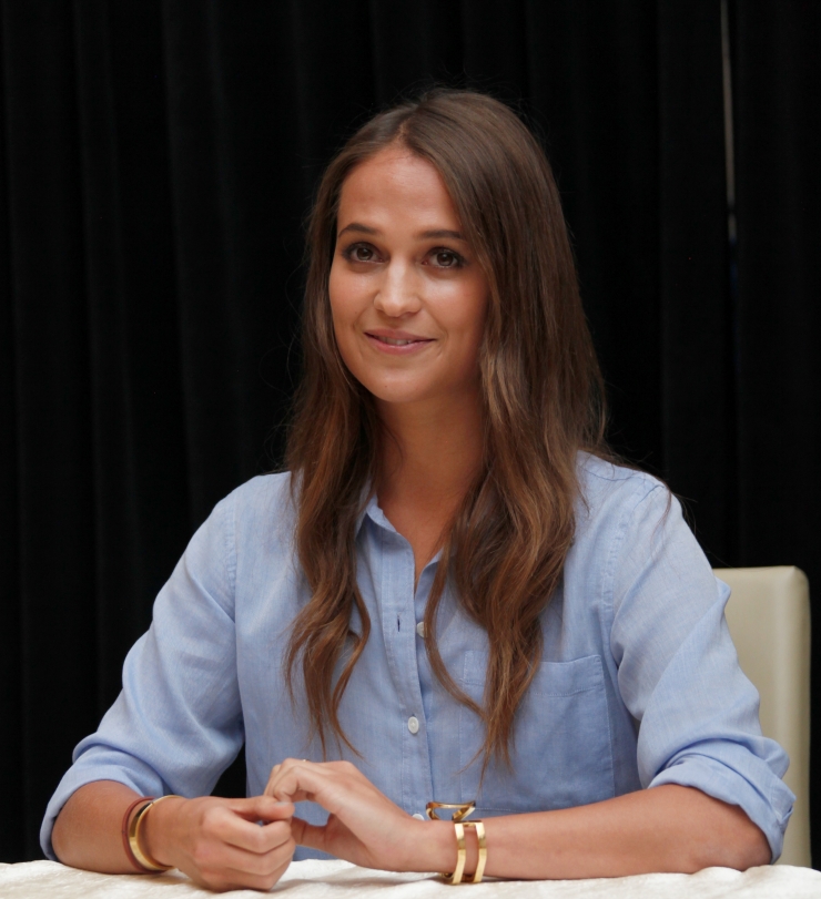Alicia Vikander