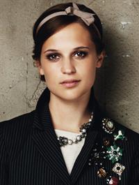 Alicia Vikander