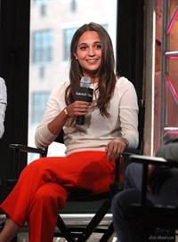 Alicia Vikander