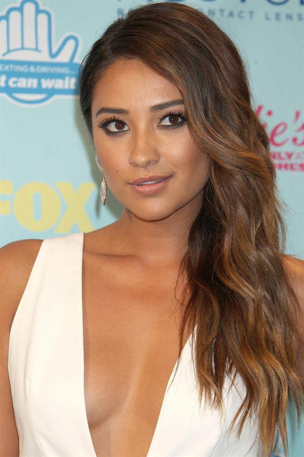 Shay Mitchell