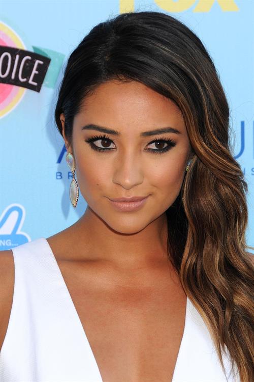 Shay Mitchell