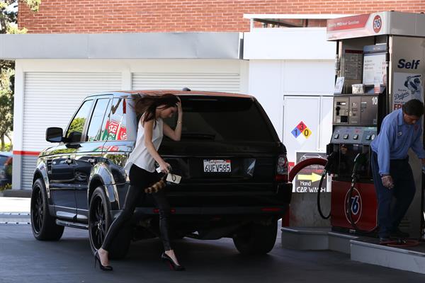 Kendall Jenner at the latest Nomad Two Worlds exhibit at the Guy Hepner gallery in Los Angeles on April 11, 2013