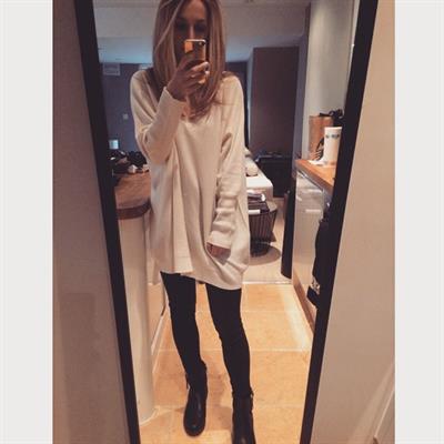 Tiffany Watson taking a selfie