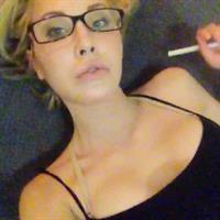 Chloe Rose Lattanzi taking a selfie