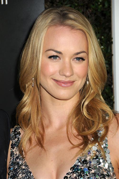 Yvonne Strahovski