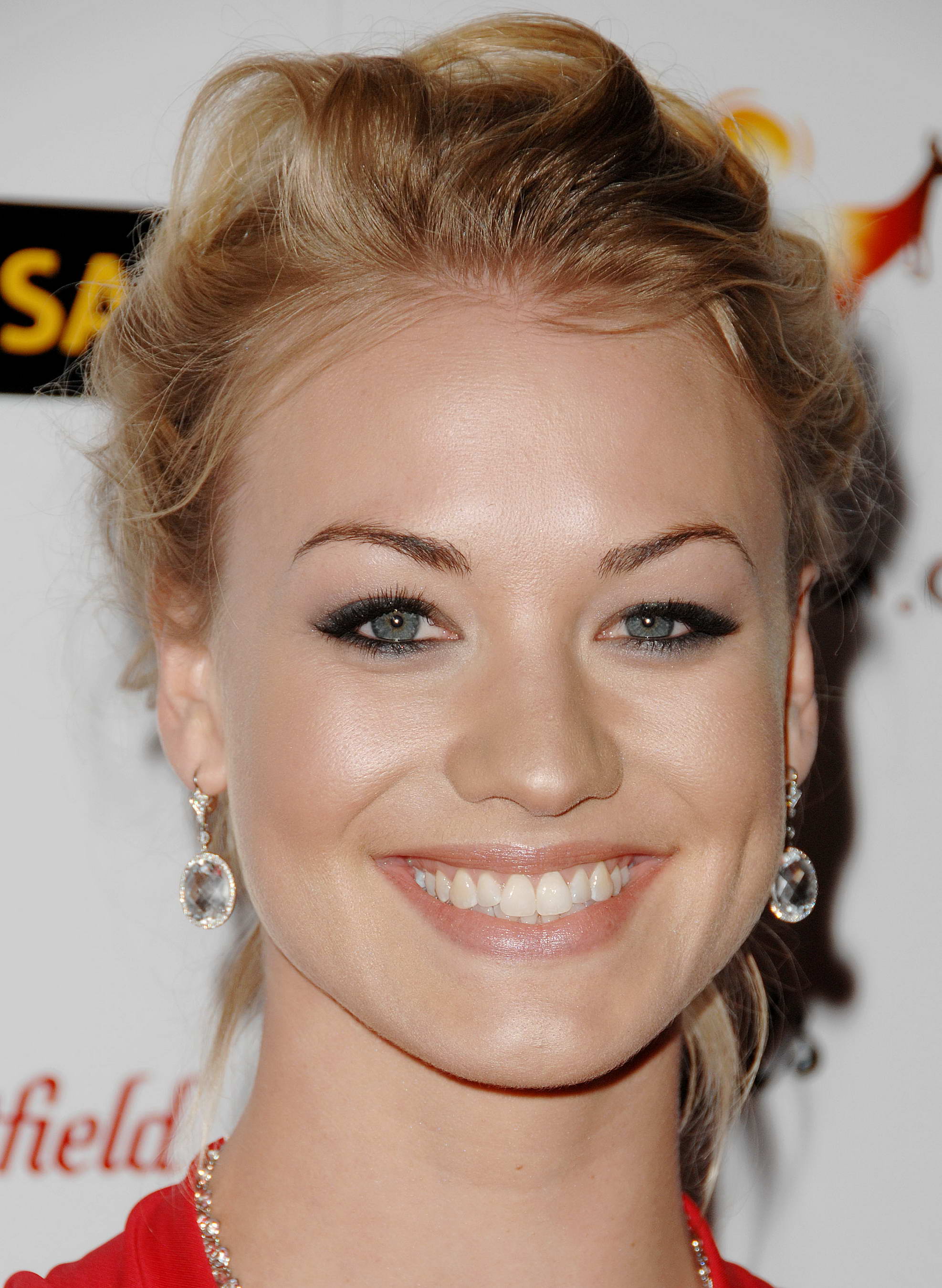 Yvonne Strahovski