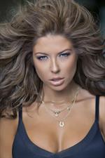 Andrea Ando taking a selfie