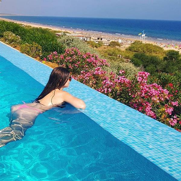 Carolina Neto in a bikini - ass