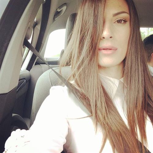 Ivana Španović taking a selfie