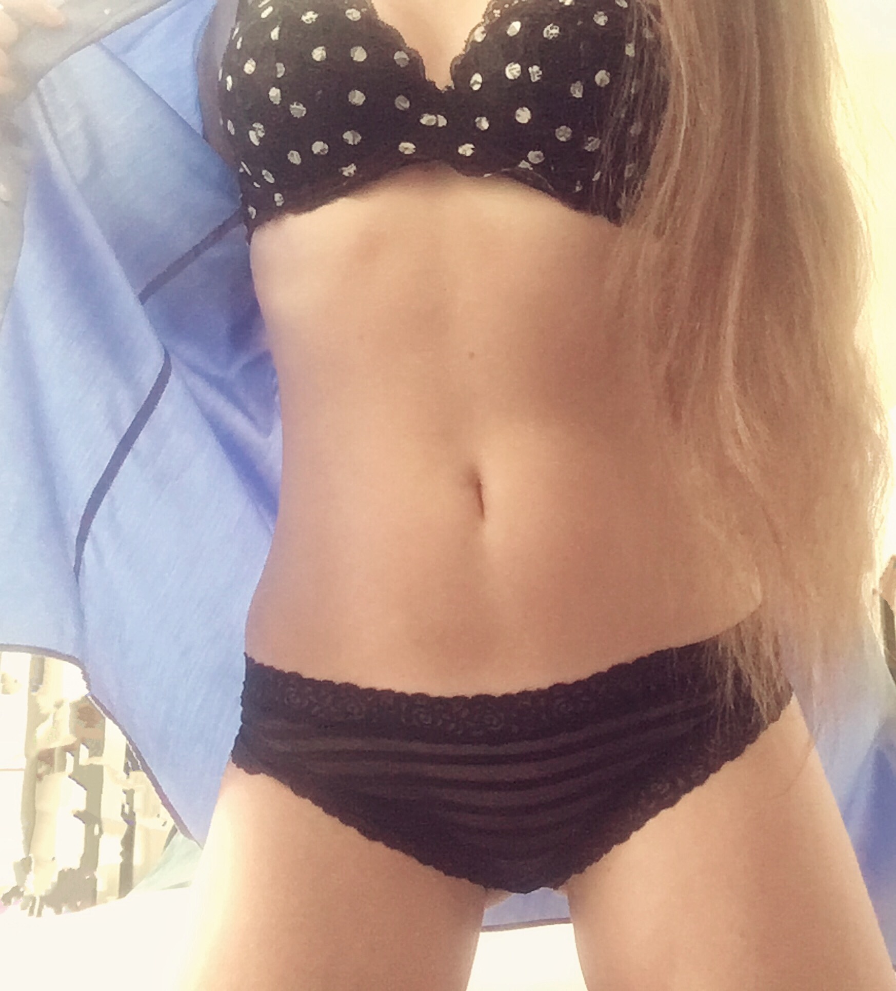 A little afternoon striptease