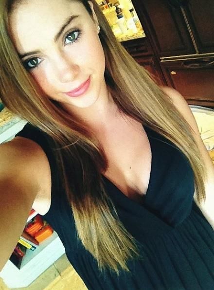 McKayla Maroney taking a selfie