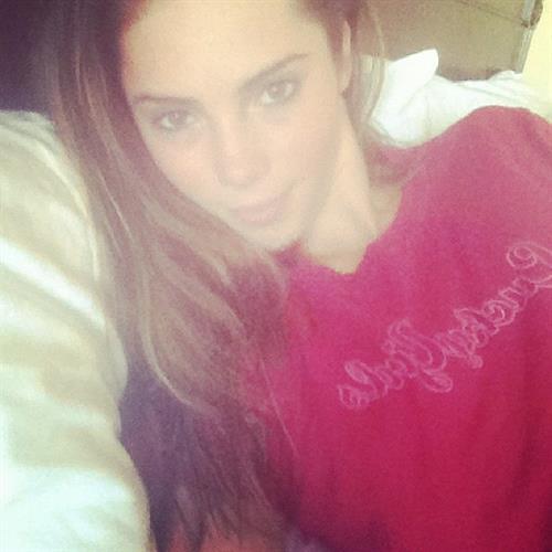 McKayla Maroney taking a selfie