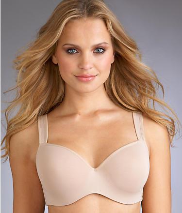 Elisandra Tomacheski in lingerie