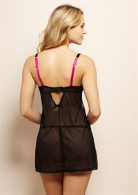 Elisandra Tomacheski in lingerie - ass