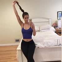Hannah Stocking taking a selfie