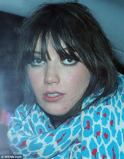 Daisy Lowe