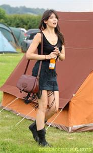 Daisy Lowe