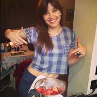 Daisy Lowe