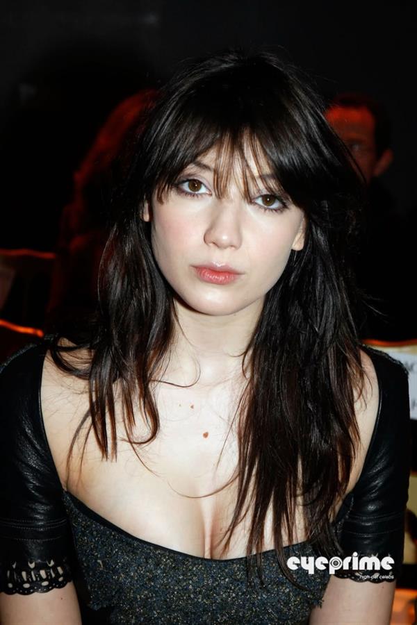 Daisy Lowe