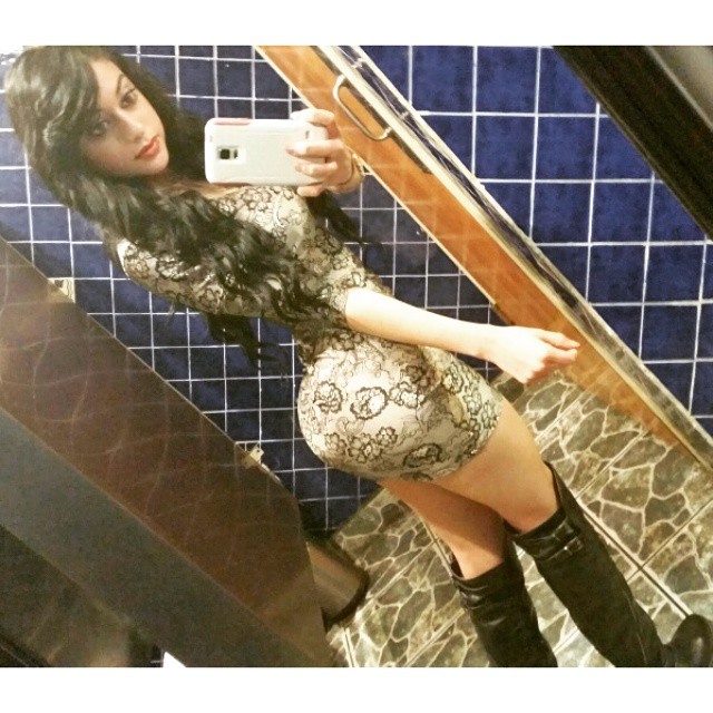 Jailyne Ojeda Ochoa taking a selfie