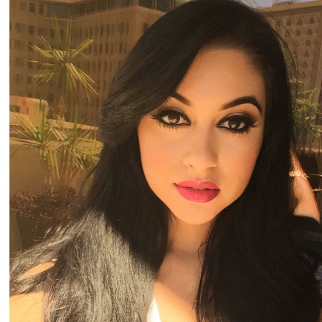 Jailyne Ojeda Ochoa taking a selfie