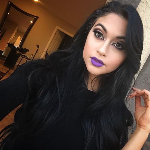 Jailyne Ojeda Ochoa taking a selfie