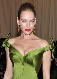 Uma Thurman in a green dress