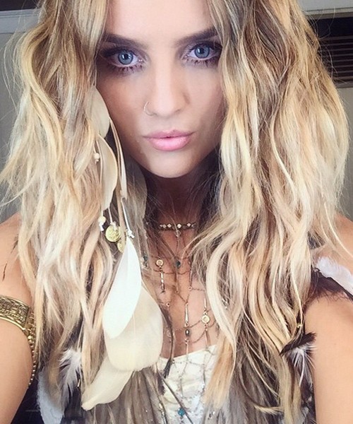 Perrie Edwards taking a selfie